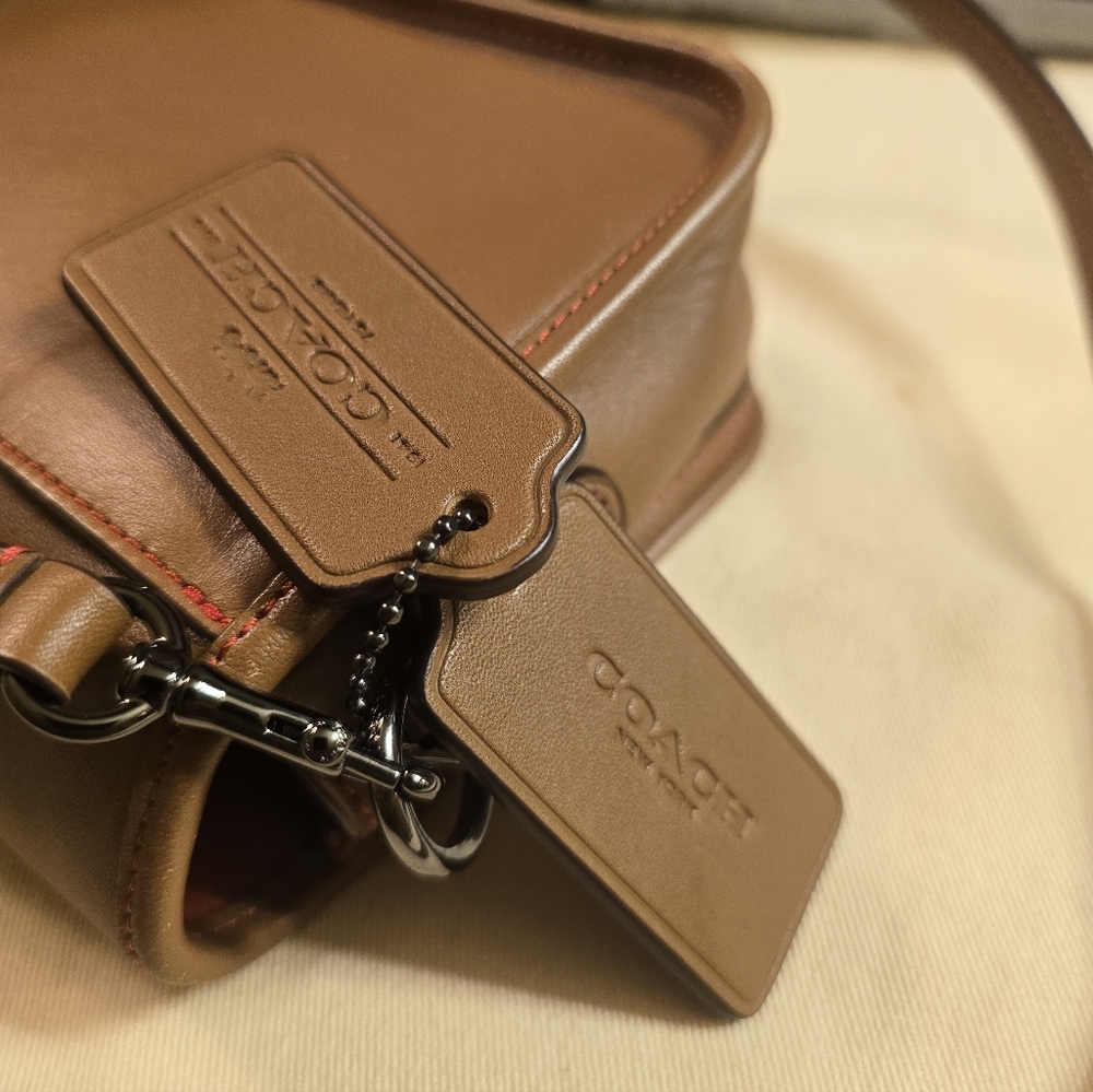 Brown Leather COACH Crossbody Bag - Picture 2 of 9